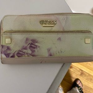 Guess wallet